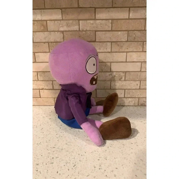 Plants vs Zombies plush purple zombie   B31 - Picture 2 of 4